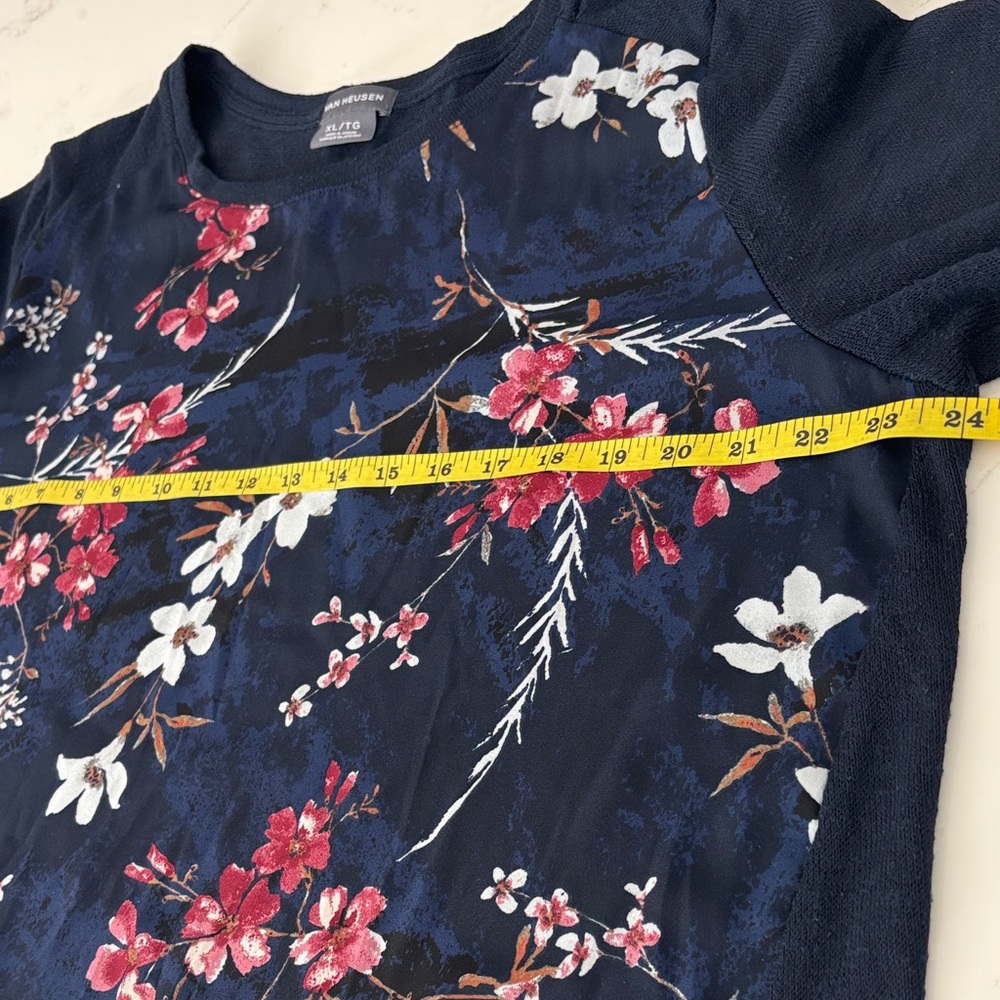 Van Heusen Navy Floral Knit Sweater - Size XL - Picture 7 of 10